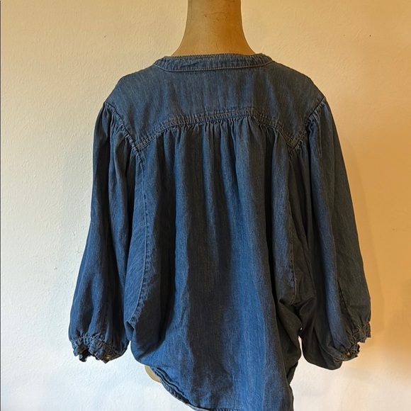Pilcro sz XS Blue Denim Batwing Dolman Women's Top button down great condition - Picture 4 of 8